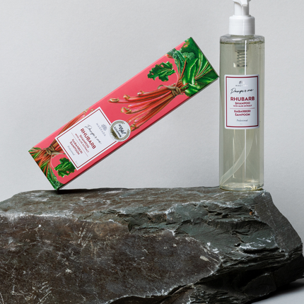 Rhubarb Shampoo With Aloe Extract - 250 ml