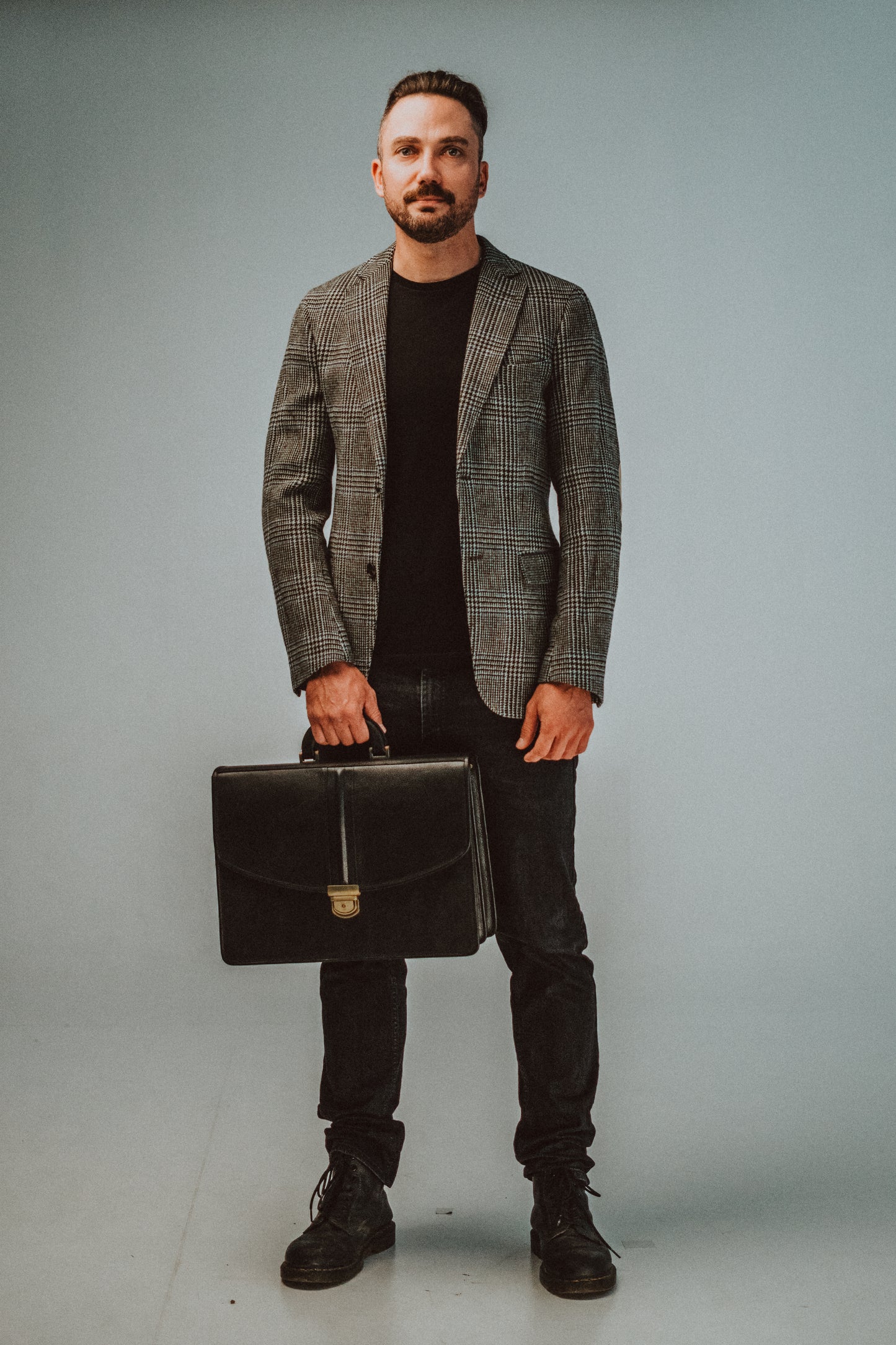 Briefcase No. 20 - Black
