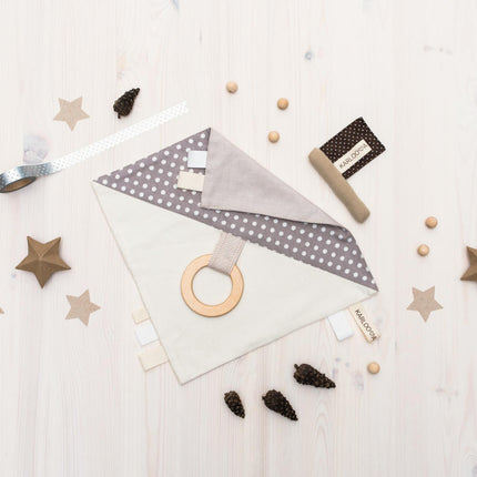 Gift Pack For Babies: Comfort blanket and a Flag