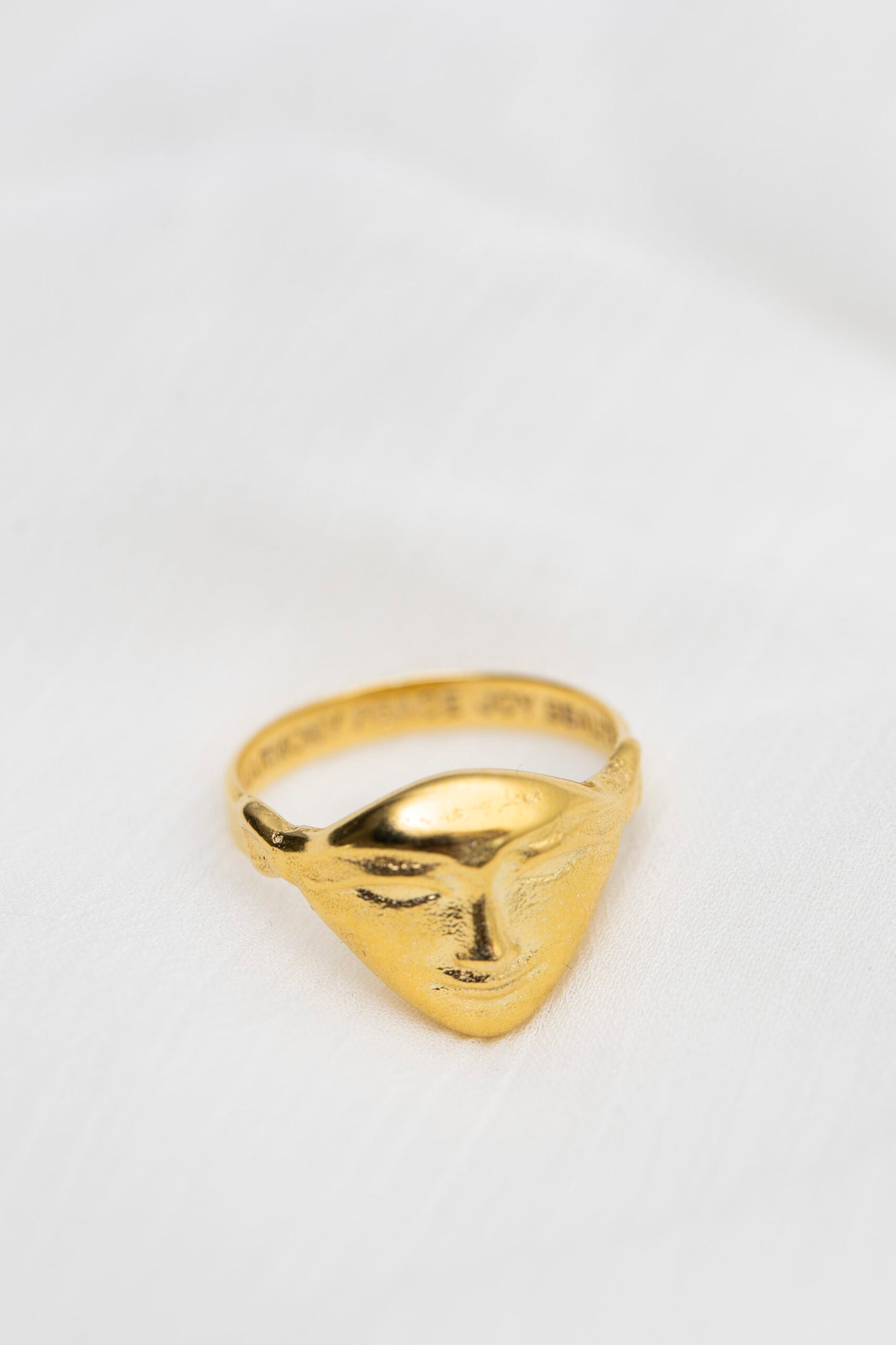 Hathor Harmony Ring - Gold
