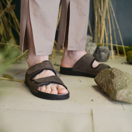 Madise Sandals - Brown