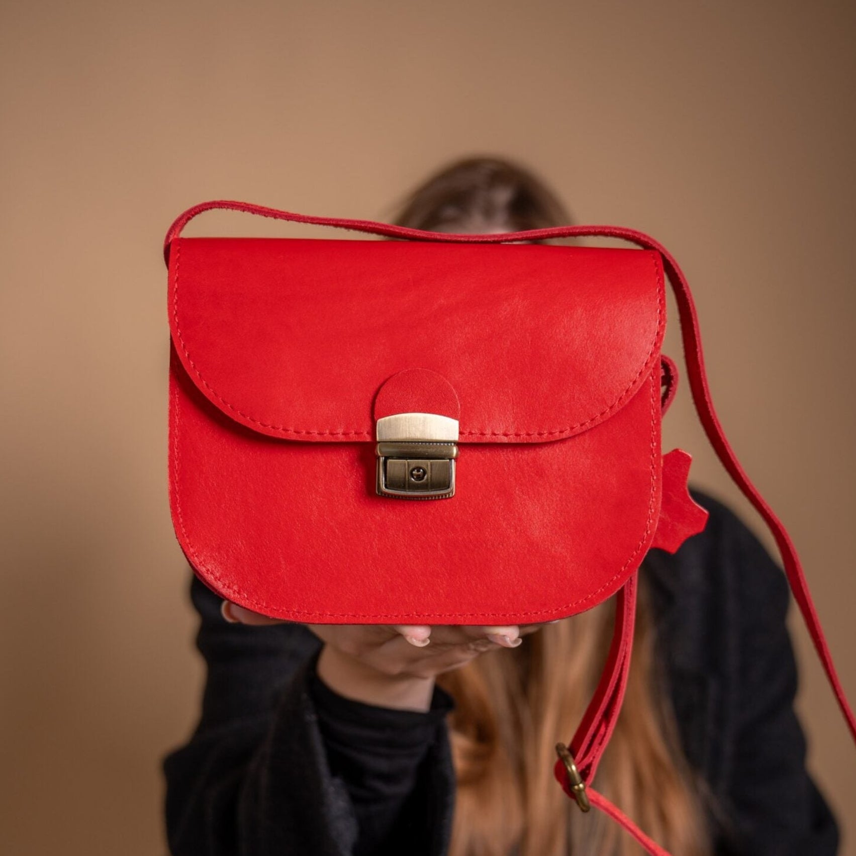 Natural Leather Saddle Bag Medium – Red