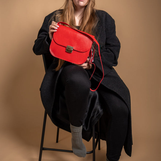 Natural Leather Saddle Bag Large – Red