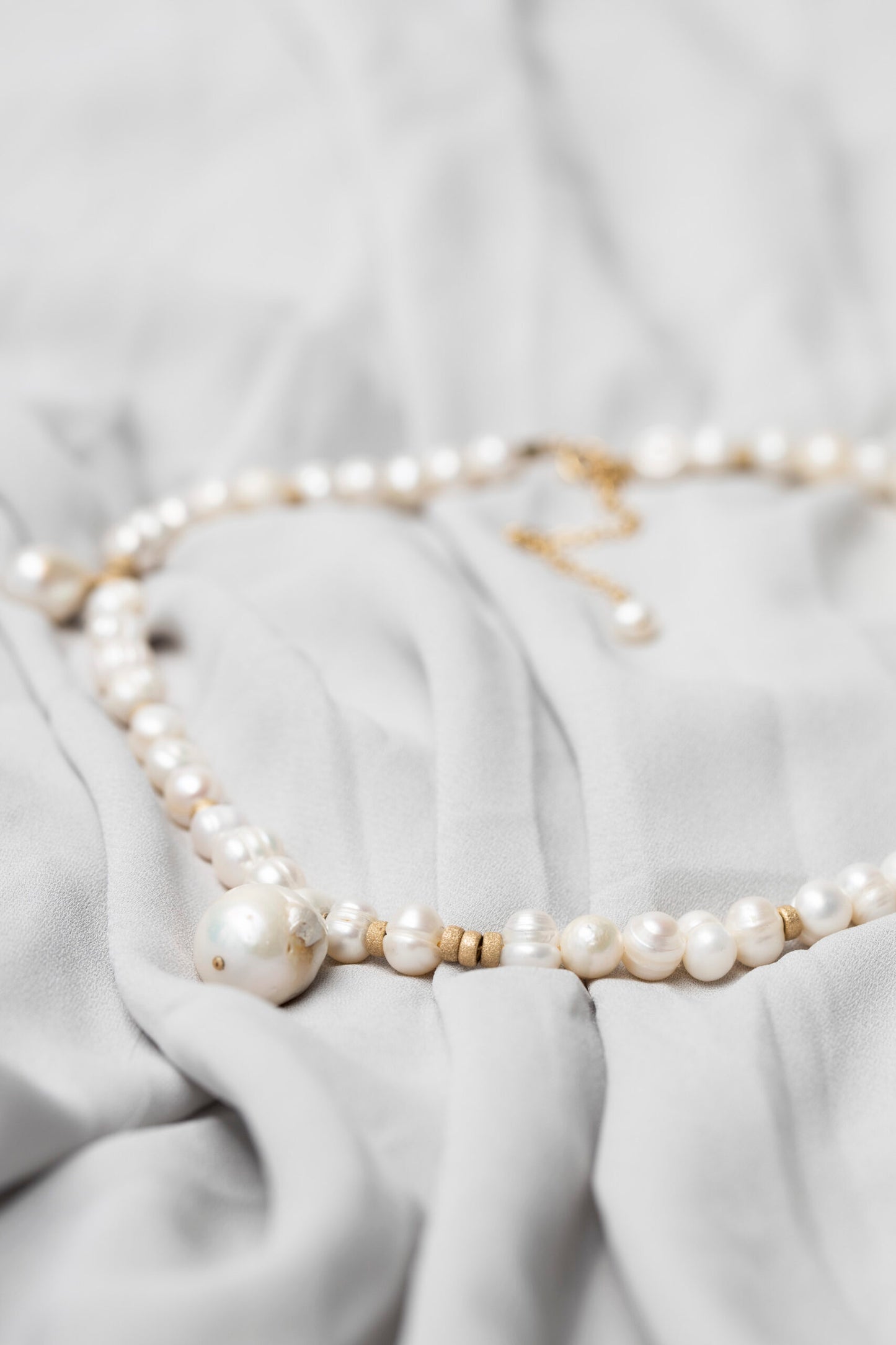 CUSTOM MADE PEARL NECKLACE