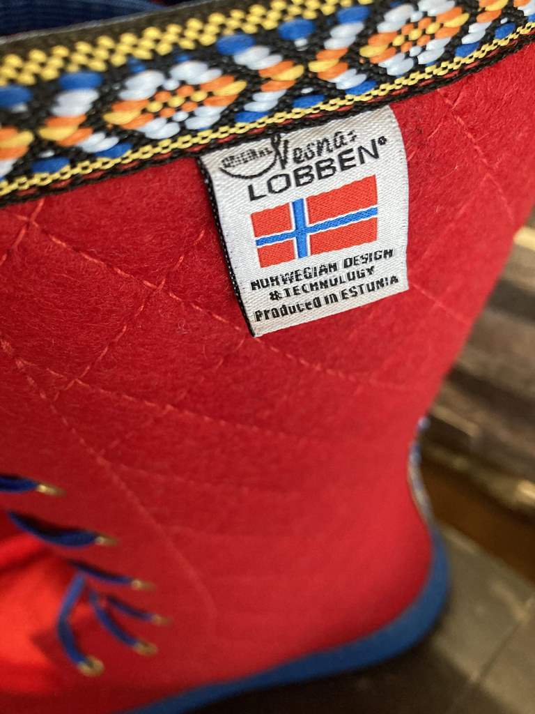 Polar Lobben 100% Wool Felt Boots - Red