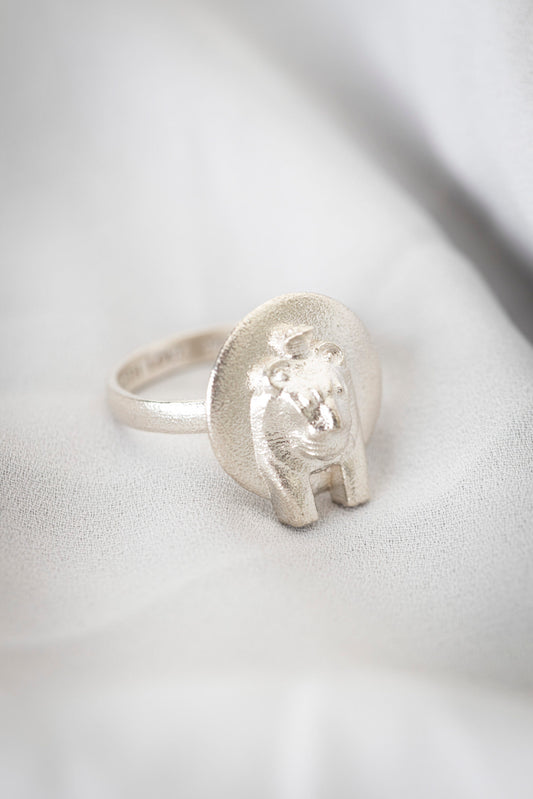Sekhmet Fire Necklace Ring - Silver