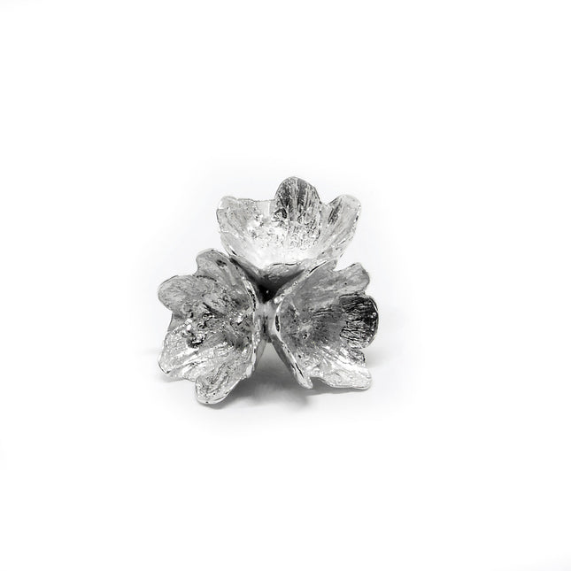 Lapel pin - SPRING Hepatica - LoveStyle World
