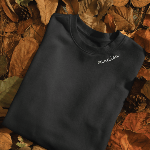 Embroidered Collar Organic Cotton Sweatshirt "Vanaisa" (EE) - LoveStyle World