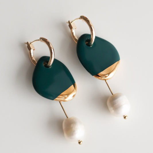 Arp Pearl And Porcelain Earrings - Dark Green