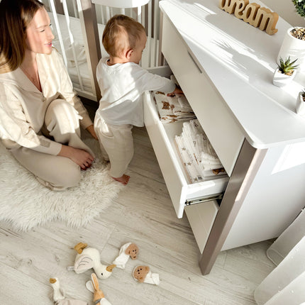 Baby Crib ELIN with Mattress - Cappuccino/White