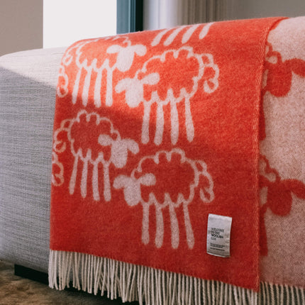 Friendsheep wool throw