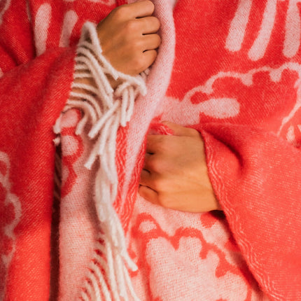 Friendsheep wool throw
