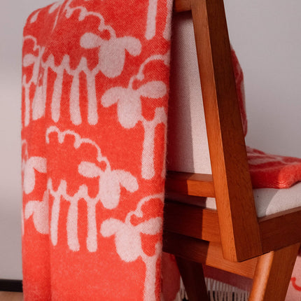Friendsheep wool throw