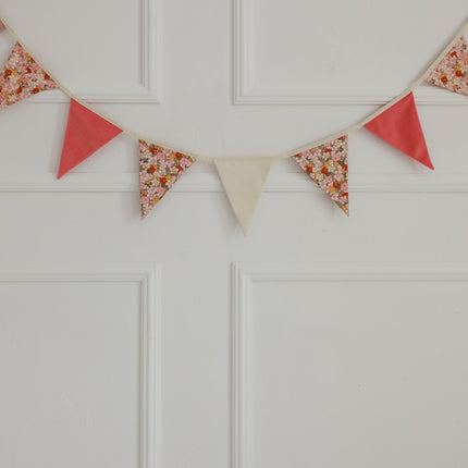 Garland - Birthday In Garden