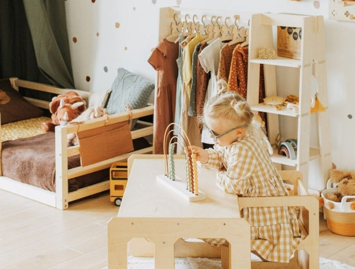 <h1><strong>Natural Montessori and Family Living</strong></h1>