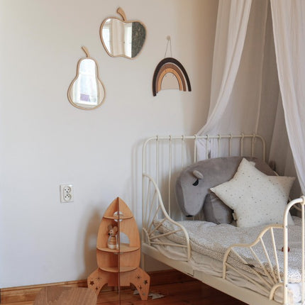 Kids Room Apple Mirror – Child-Friendly Acrylic & Wood