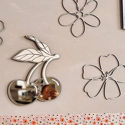 Kids Room Cherry Mirror – Child-Friendly Acrylic & Wood