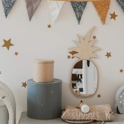 Kids Room Pineapple Mirror – Child-Friendly Acrylic & Wood