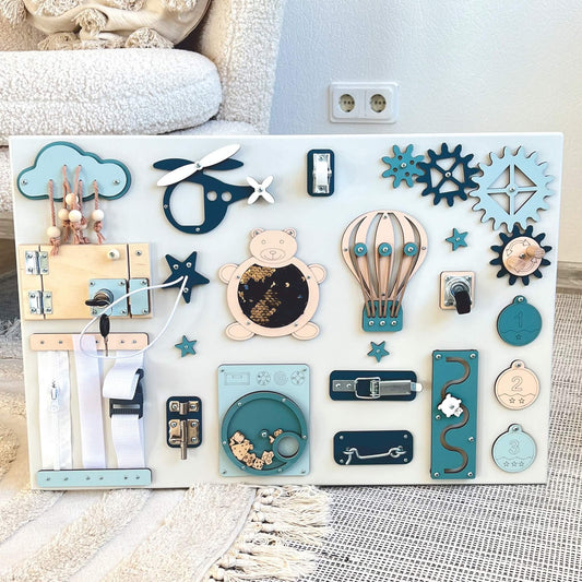 Medium Montessori busy board (40×60 cm)