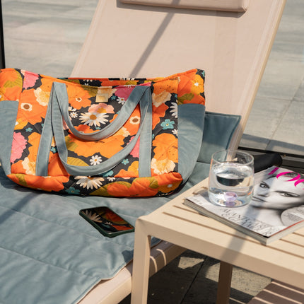 Mom / Weekender Bag - Picnic With Flowers