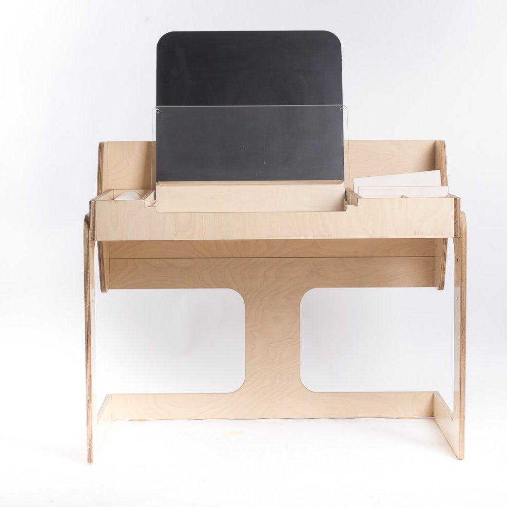 Multisensory Art Table/Desk Luula