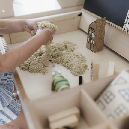Multisensory Art Table/Desk Luula