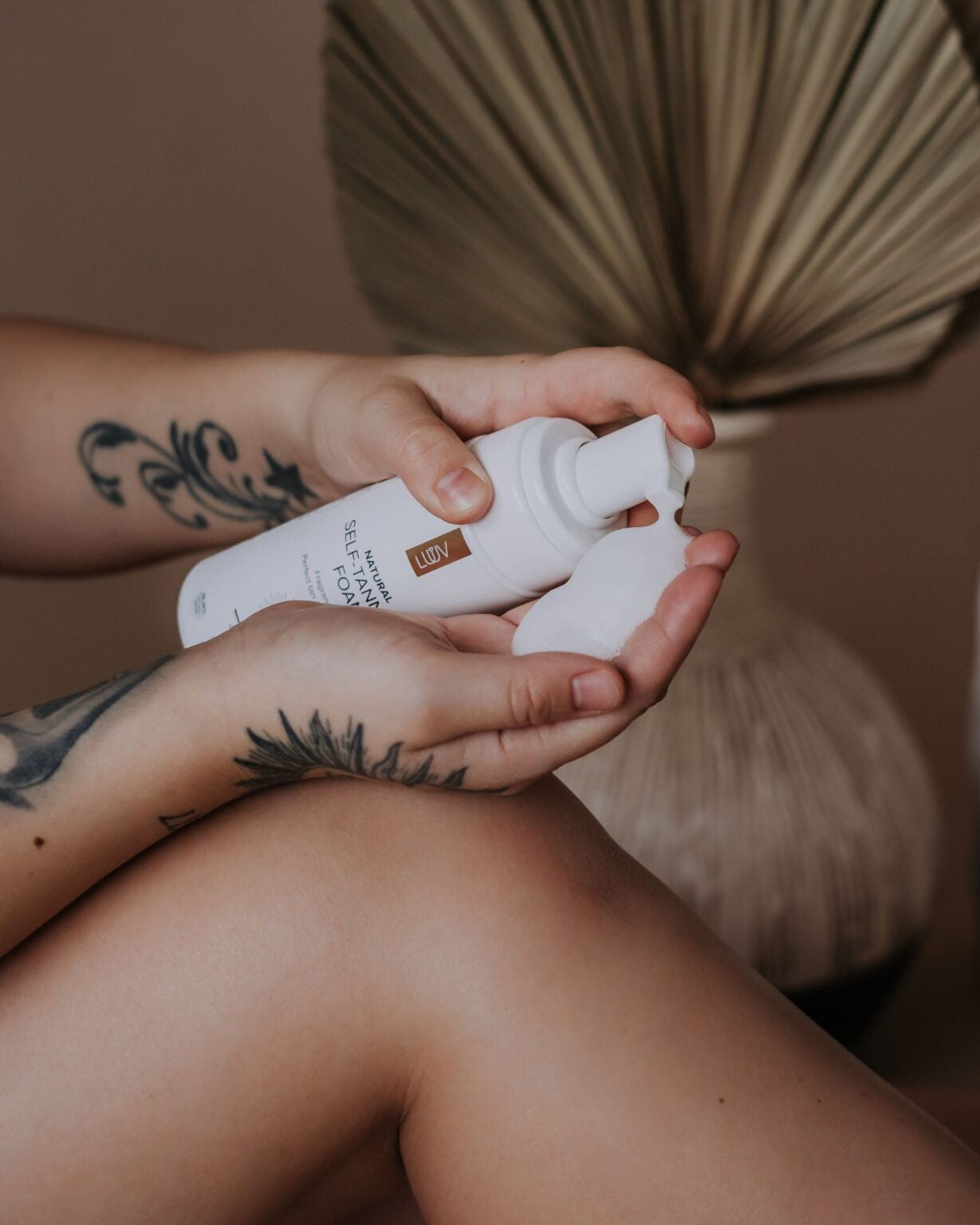 Natural Self Tanning Foam Medium COSMOS, 150ml