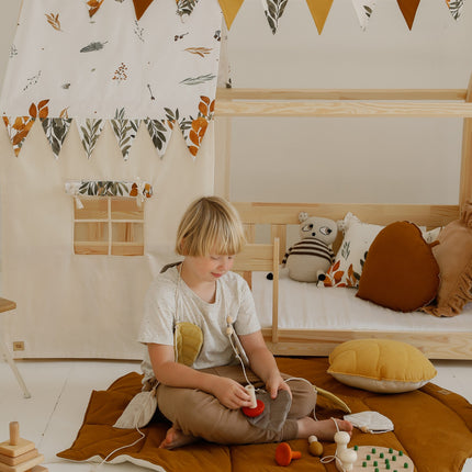 Organic Cotton and Linen Leaf Playmat - Caramel