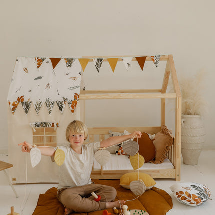 Organic Cotton and Linen Leaf Playmat - Caramel