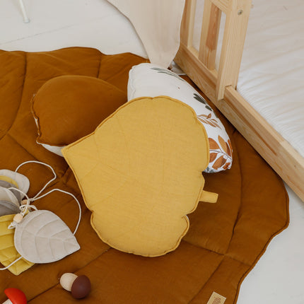 Organic Cotton and Linen Leaf Playmat - Caramel