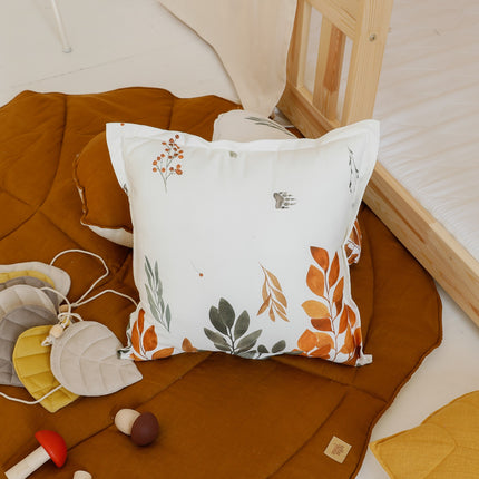 Organic Cotton and Linen Leaf Playmat - Caramel