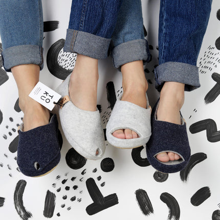 TOKU Budapest Slippers - Dark grey
