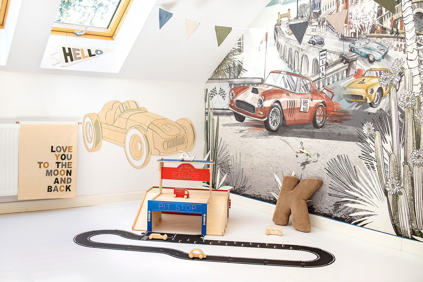 Wooden Wall Decoration - Retro Car