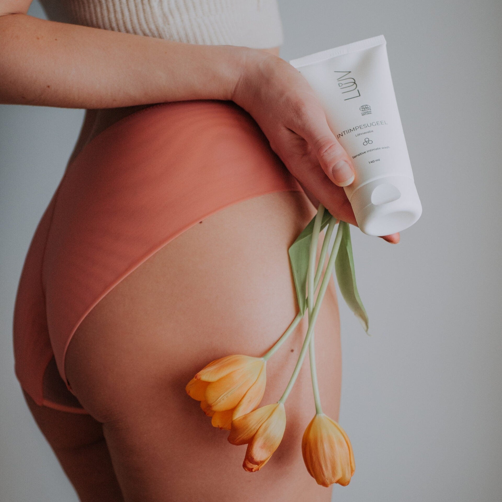 Sensitive Intimate Wash, 140ml