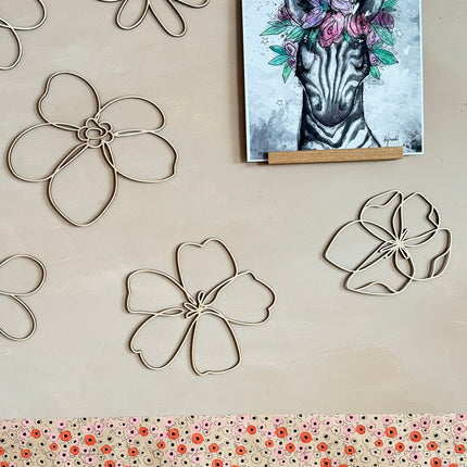 Set of 6 Wooden Flowers Wall Decoration - Wildflowers