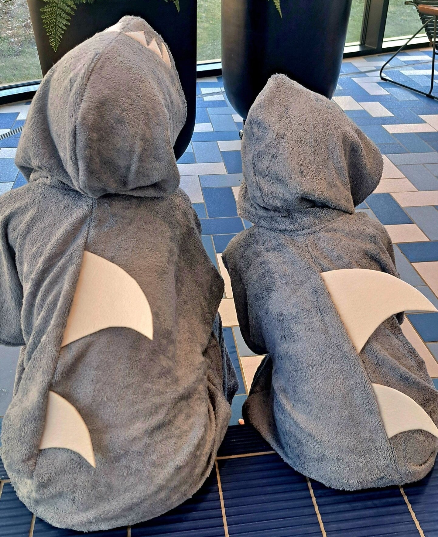 Short-Sleeve Poncho SHARK - For KIDS (Size 122-150)