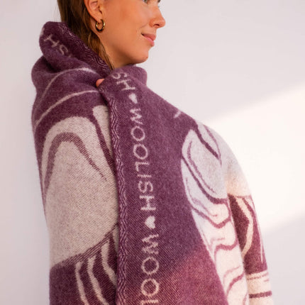 Shrimp love wool throw