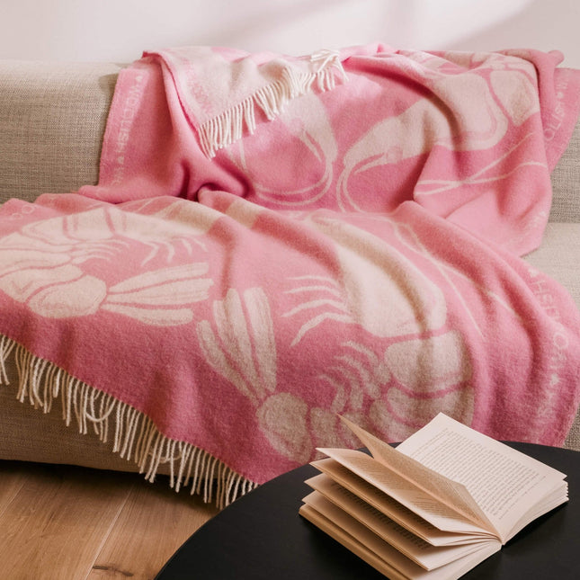 Shrimp love wool throw