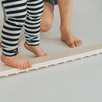 TipiToo® Solo Single Double-Sided Balance Beam With Dots