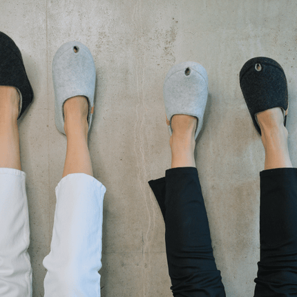 TOKU Budapest Slippers - White