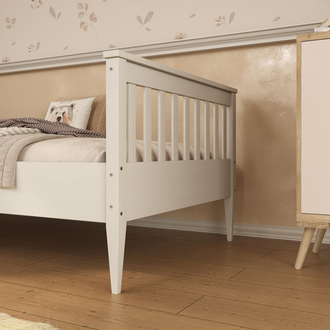 Wooden Bed IGNAS